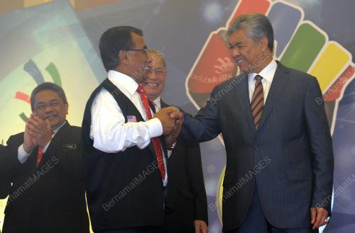 KL54_17042017_ZAHID