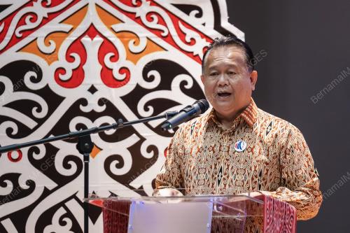 DATUK SERI ALEXANDER NANTA LINGGI