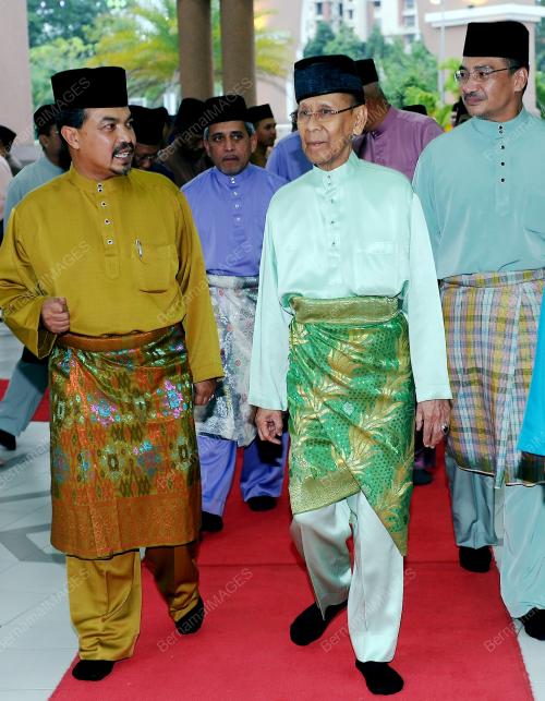 KL54_18072013_AGONG_MASJID