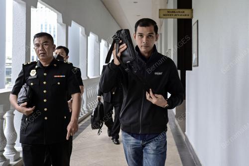 KES POLIS RASUAH