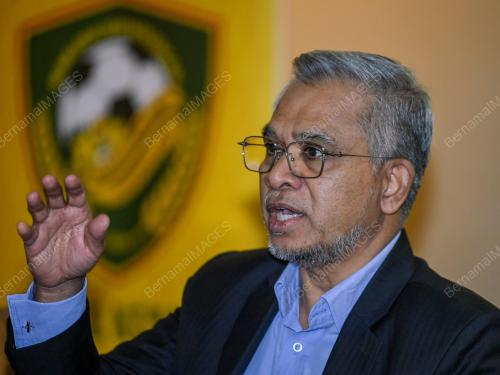 TAN SRI DR MOHD DAUD BAKAR
