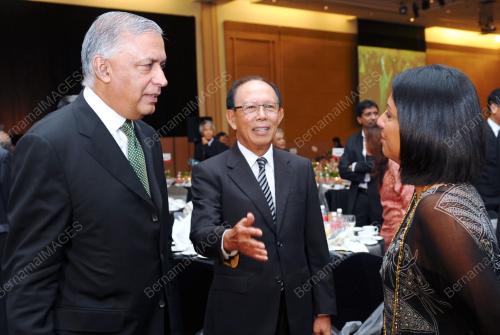 SHAUKAT AZIZ