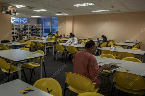 TINJAUAN DI PERPUSTAKAAN NEGARA