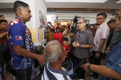 DATUK FAHMI FADZIL