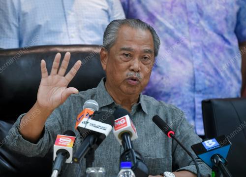 TAN SRI MUHYIDDIN YASSIN