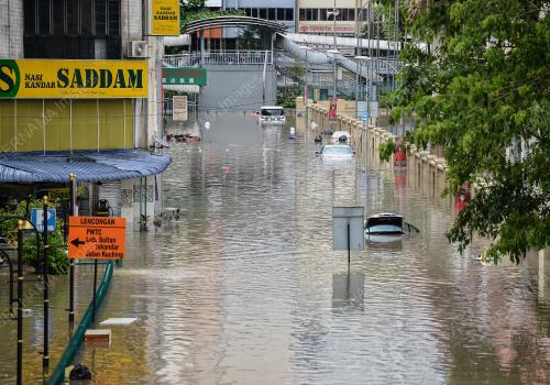 TINJAUAN BANJIR SEKITAR IBU KOTA