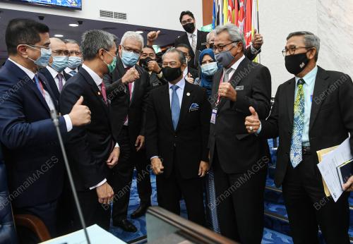 PERSIDANGAN PARLIMEN PENGGAL KETIGA