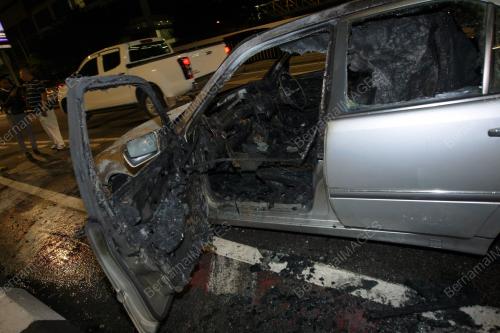 KL54_29092016_KERETA_TERBAKAR