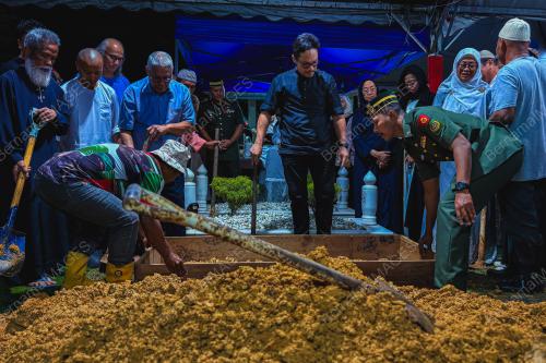 JENAZAH ALLAHYARHAM JENERAL TUN DR MOHAMED HASHIM