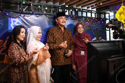 DATUK YUSOF HASLAM