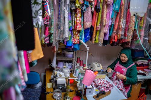 TEMPAHAN JAHIT BAJU RAYA