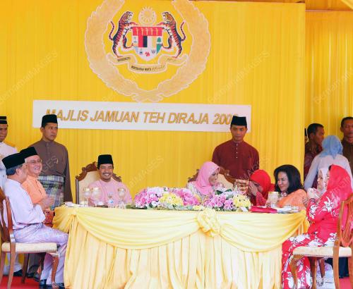 TUANKU MIZAN ZAINAL ABIDIN