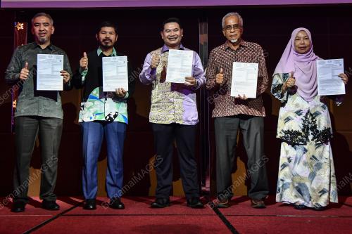 RAFIZI RAMLI