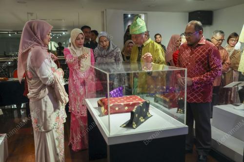 SULTANAH NUR ZAHIRAH