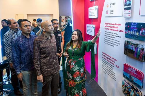 DATUK ARMIZAN MOHD ALI