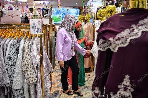 TINJAUAN PERSIAPAN RAYA