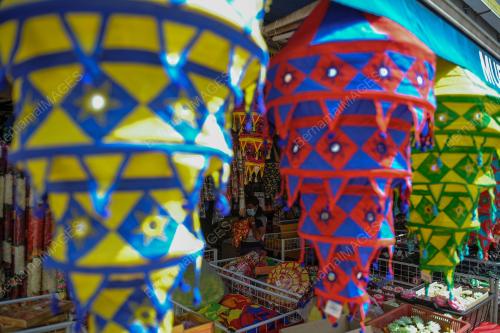 PERSIAPAN PERAYAAN DEEPAVALI