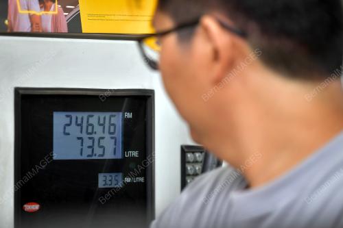 HARGA MINYAK DIESEL NAIK