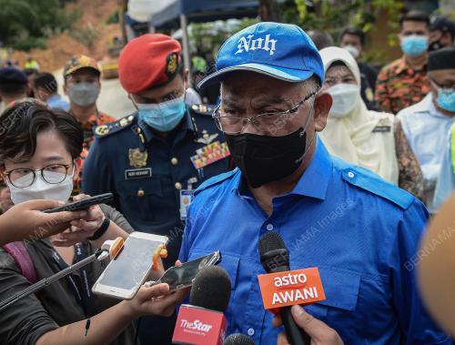 TAN SRI NOH OMAR