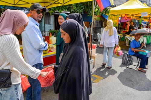 PENGEMIS WARGA ASING PASAR RAMADHAN