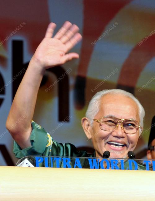 TAN SRI TAIB MAHMUD