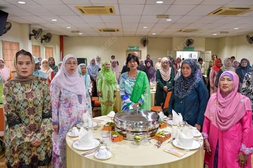 TUNKU PUTERI INTAN SAFINAZ
