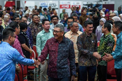 TAN SRI WAN AHMAD DAHLAN ABDUL AZIZ