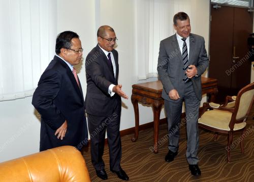 KL55_20102016_KUNJUNGAN