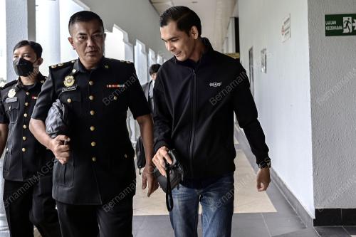 KES POLIS RASUAH