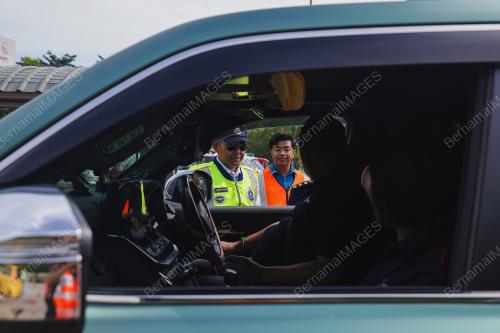 OPERASI KHAS TAILGATING