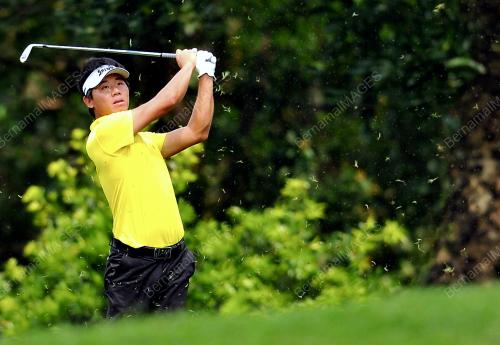 KL55_23032013_GOLF