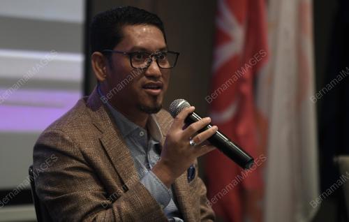 DATUK SERI AHMAD FAIZAL AZUMU