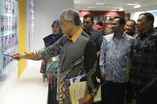 DATUK SERI DR AHMAD ZAHID HAMIDI