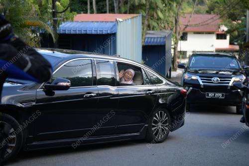 DATUK SERI DR WAN AZIZAH ISMAIL