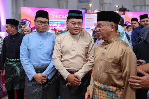 DATUK DR MOHD NA'IM MOKHTAR