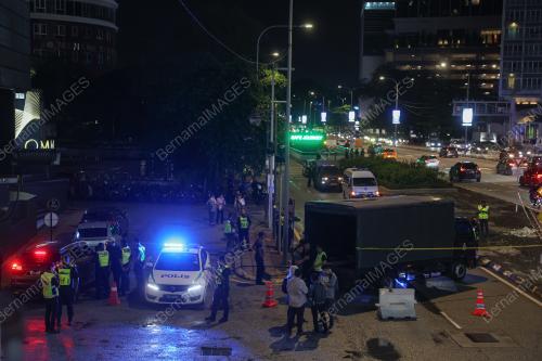 KEPUNG DEMI PALESTIN