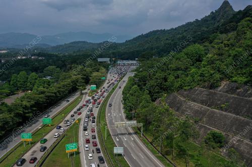 ALIRAN TRAFIK LPT SEMPENA PERAYAAN AIDILFITRI 2025