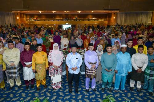 DATUK DR MOHD NA'IM MOKHTAR
