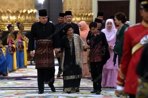 KL55_30102019_SANTAPAN_BN201910295810