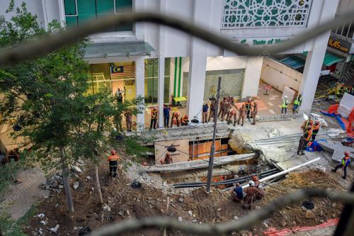 OPERASI DIHENTIKAN MASJID INDIA