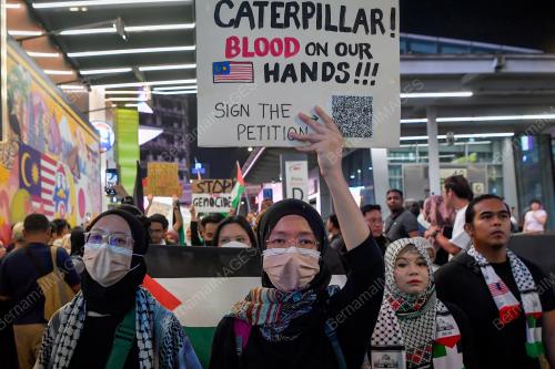 PROTES JALAN-JALAN PALESTIN