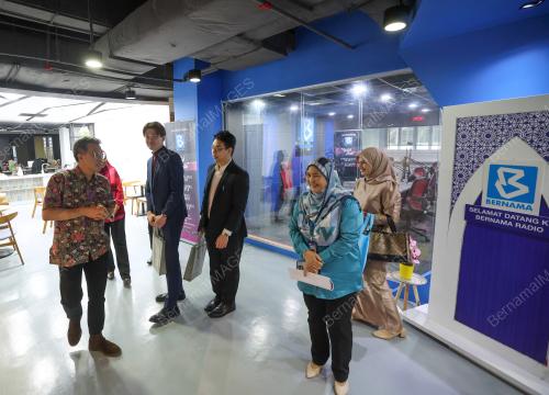 KUNJUNGAN KUNKWAN INTERNATIONAL