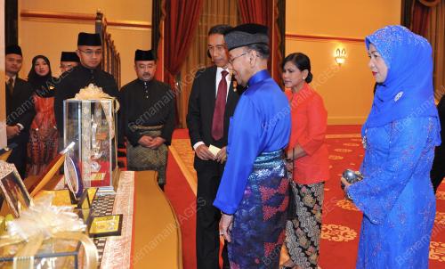 KL56_05022015_AGONG