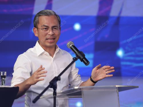 FAHMI FADZIL