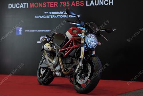 KL56_07022013_DUCATI