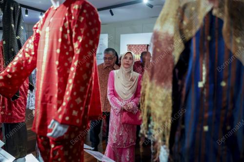 SULTANAH NUR ZAHIRAH