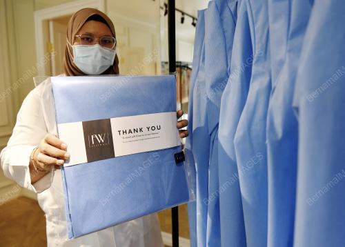 PERALATAN PERLINDUNGAN DIRI (PPE)