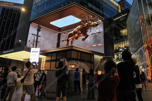 PAPARAN 3D ARCA LEMBU EMAS PAVILION SEMPENA TAHUN BARU CINA