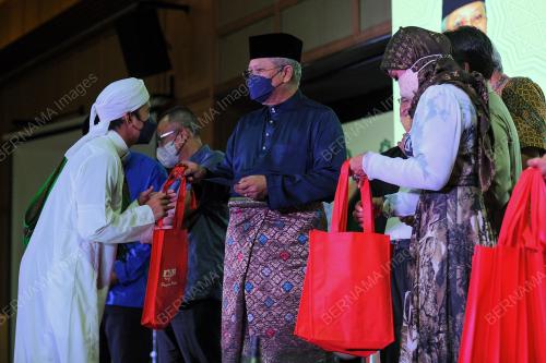 TAN SRI ANNUAR MUSA