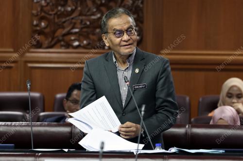 DATUK SERI DR DZULKEFLY AHMAD